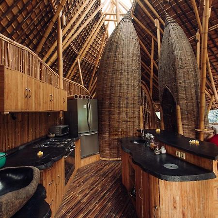 Temple House 3Bds Eco Bamboo House Pool River View Bringkit Ngoại thất bức ảnh